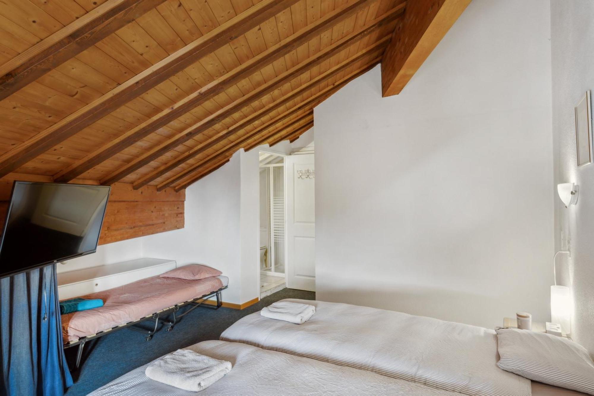 Triplex In Villars Centre With Parking Luaran gambar