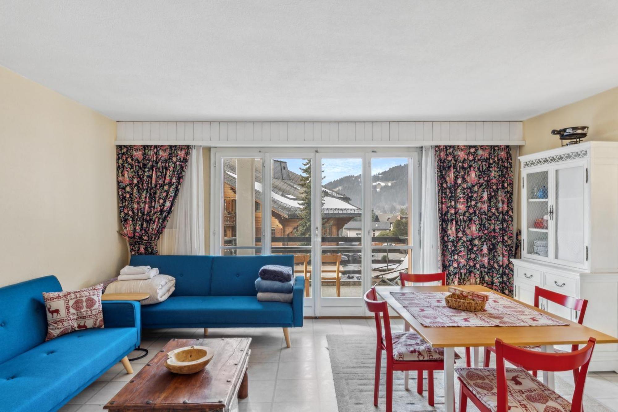 Triplex In Villars Centre With Parking Luaran gambar
